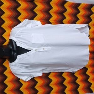 Rose + Olive White Short-Sleeve Blouse- M, 22" PTP, 30"L